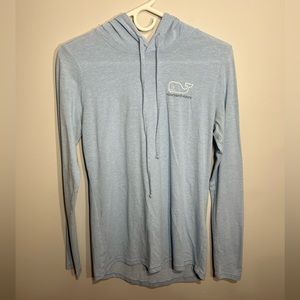 Woman long sleeve Vineyard Vines with hood. Size XXS.
